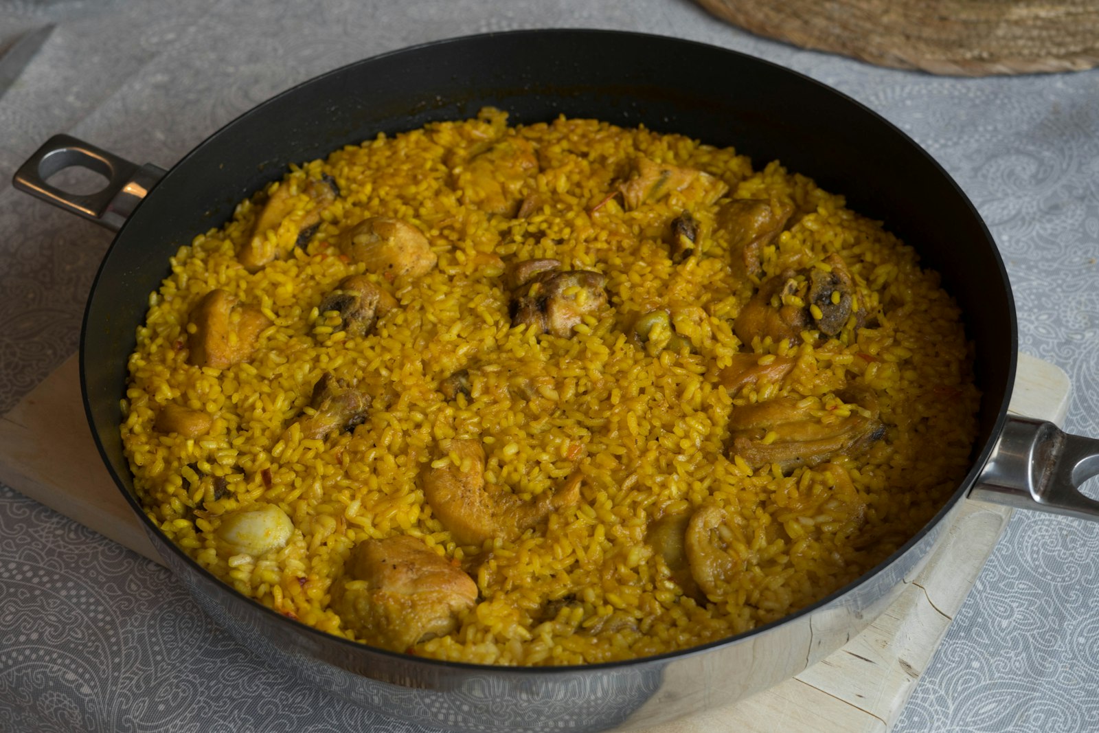 Nefis Arroz con Pollo Tarifi