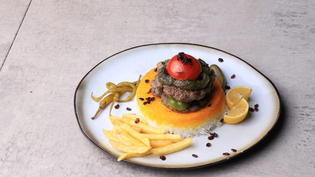 Lezzetli Ghormeh Sabzi Tarifi